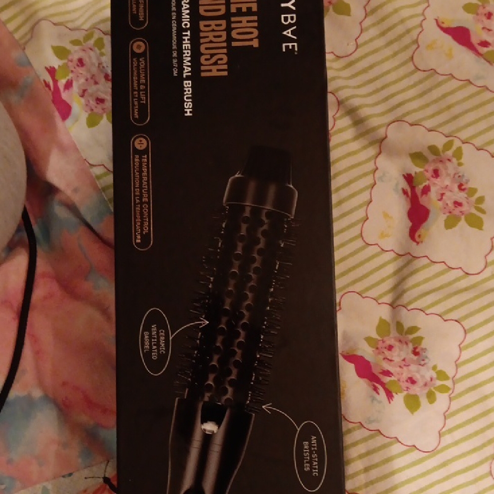 Foxybae Black Hot Round Brush